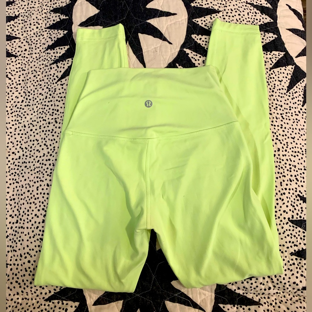 Lululemon size 2 Aligns